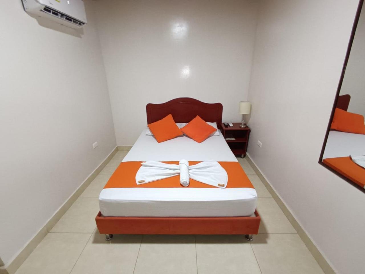 Hotel Colonial Villavieja Ngoại thất bức ảnh